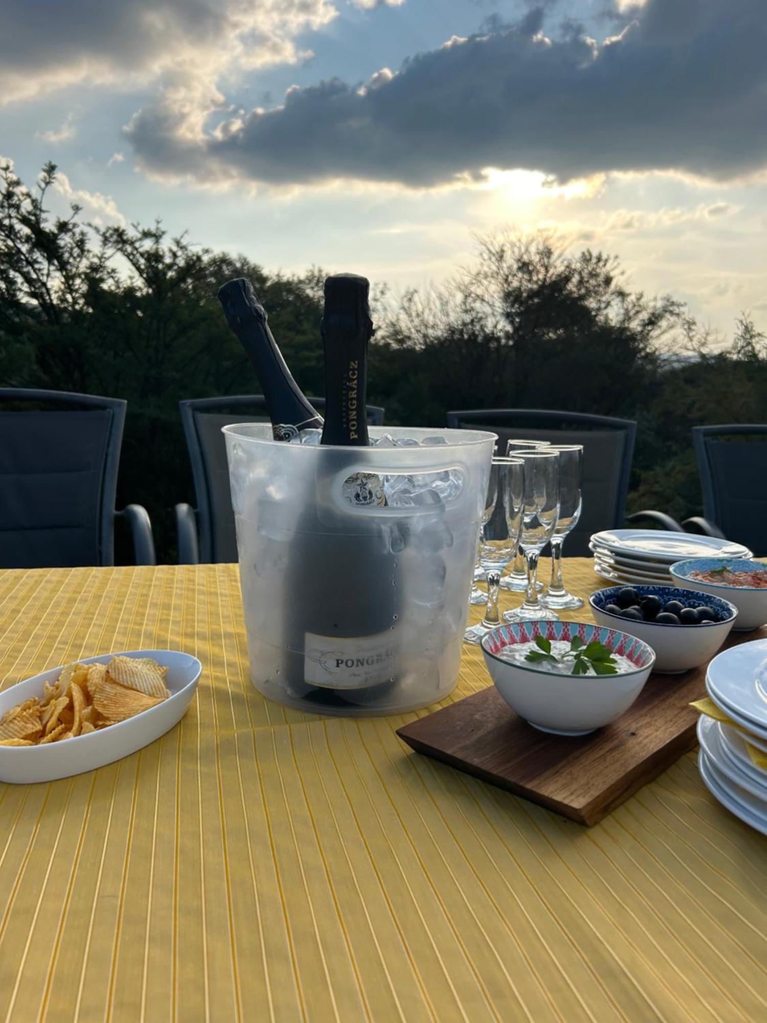 Tidimalo Lodge Rustenburg Eksteriør bilde